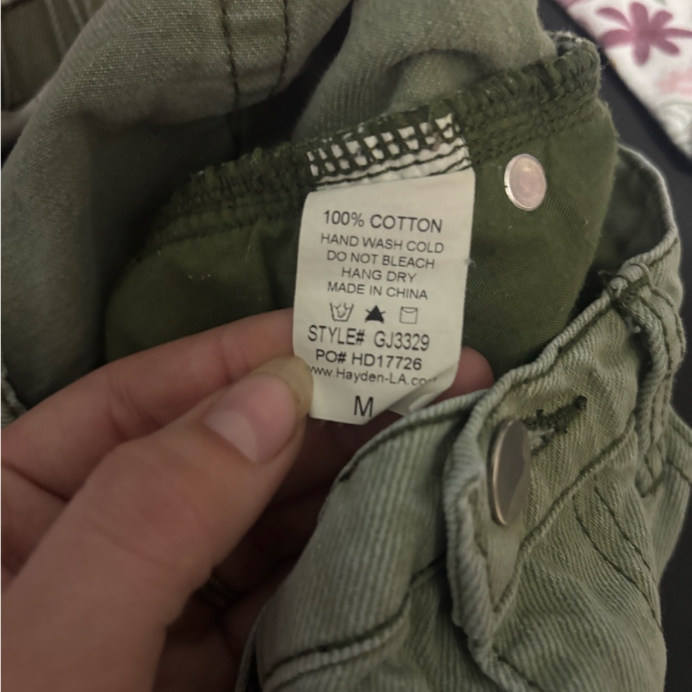 Hayden girls green distressed denim shorts girls medium - Picture 6 of 7